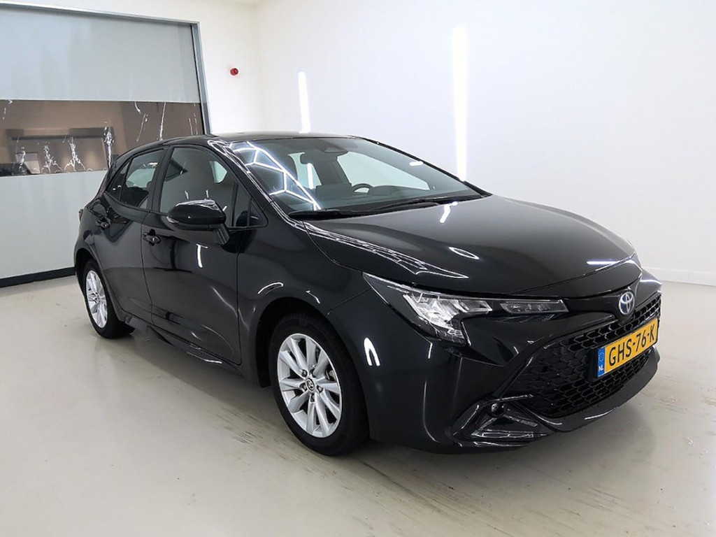 Toyota Corolla Active - Hybrid - Automatic - 98 hp - 32.626 km