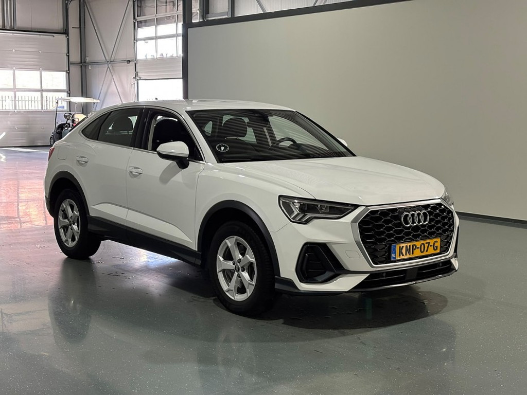 Audi Q3 Sportback 45 TFSIe Advanced - Hybrid - Automatic - 150 hp - 117.531 km