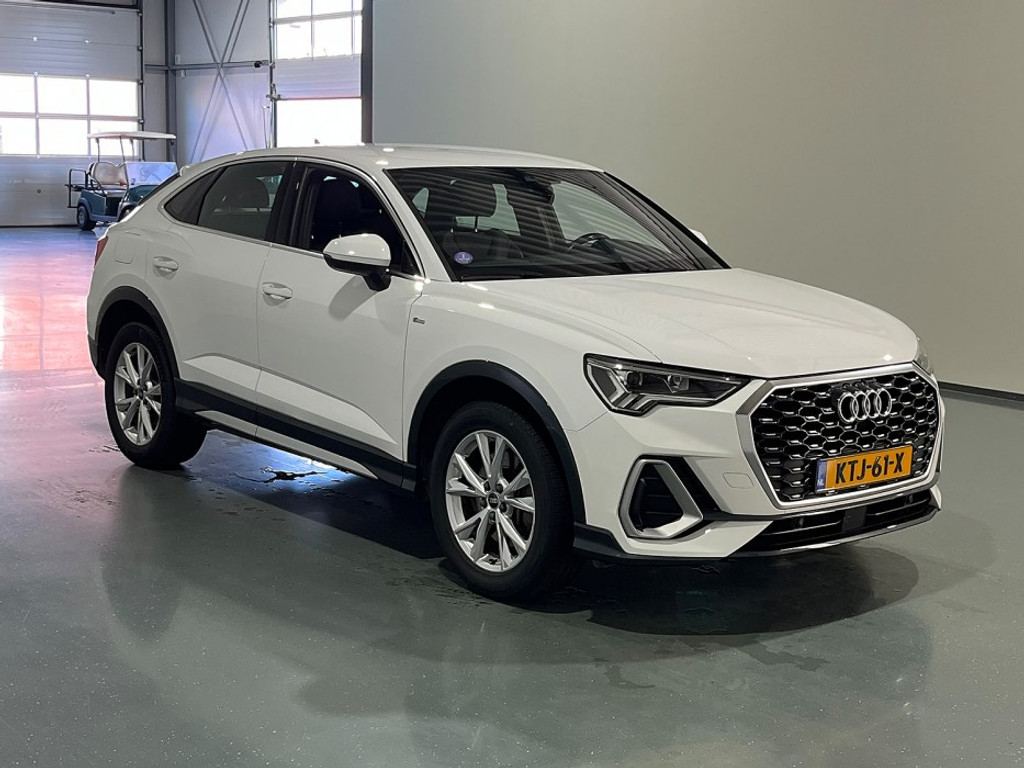 Audi Q3 Sportback 45 TFSIe S Edition - Hybrid - Automatic - 150 hp - 91.512 km