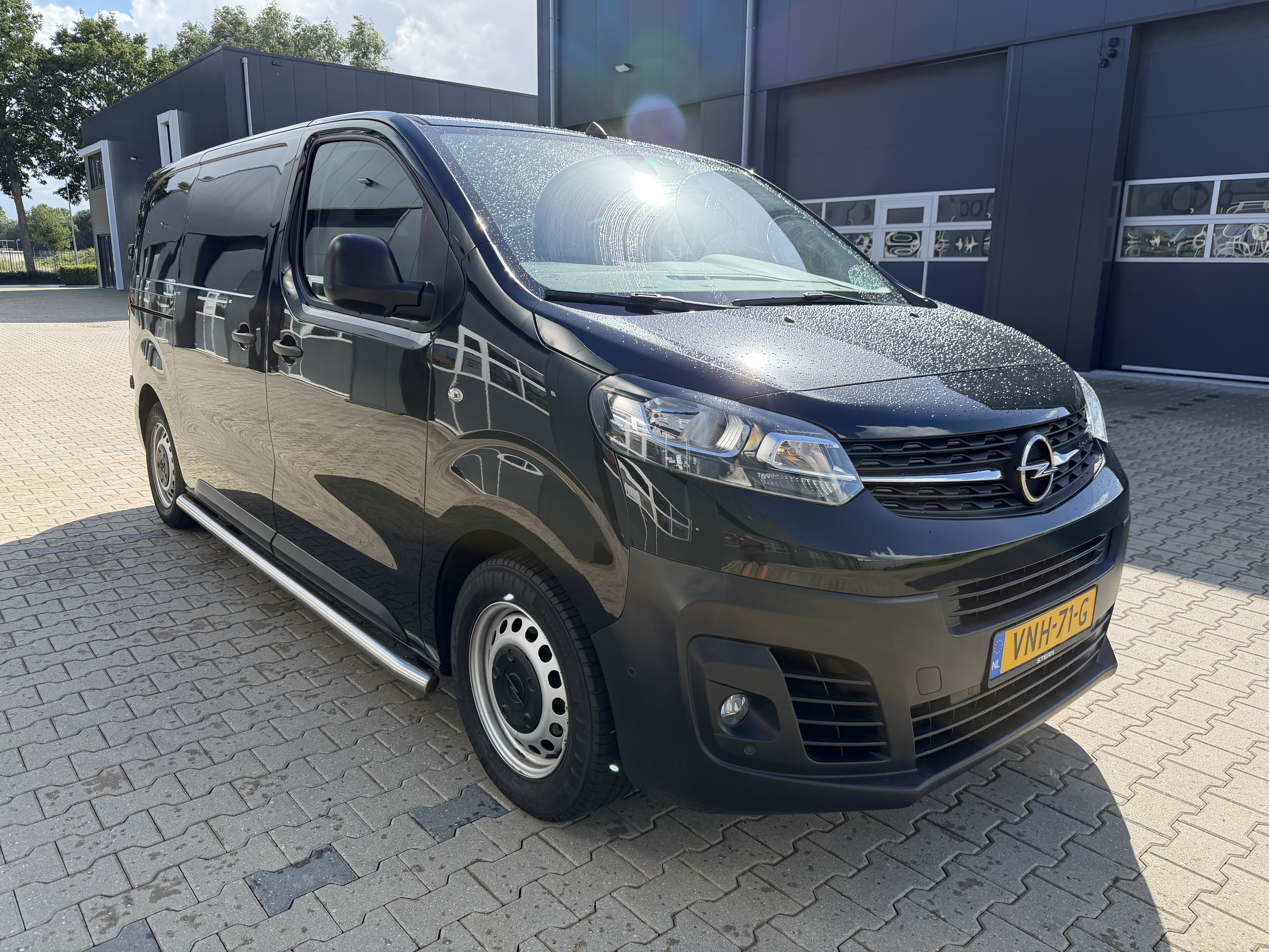 Opel Vivaro L2H1 1.5 CDTI Edition - Diesel - Manual - 102 hp - 64.995 km