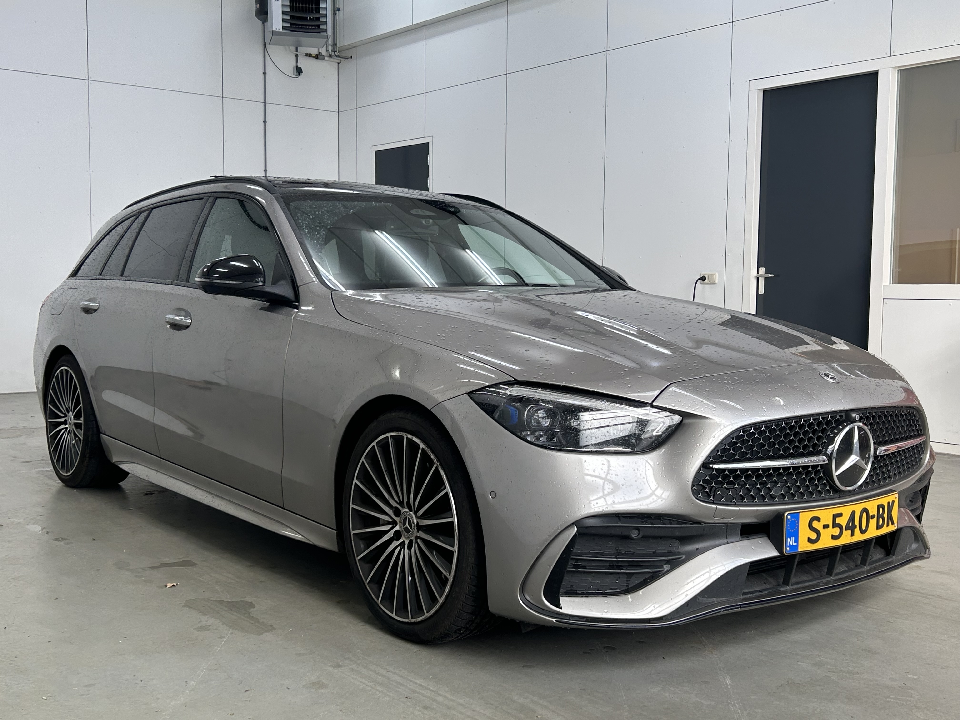 Mercedes-Benz C Break 200 AMG Line - Petrol - Automatic - 204 hp - 124.613 km