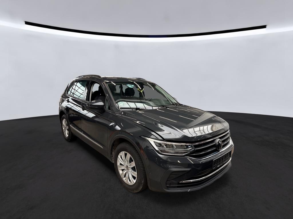 Volkswagen Tiguan 1.5 TSI Life - Petrol - Manual - 150 hp - 53.313 km