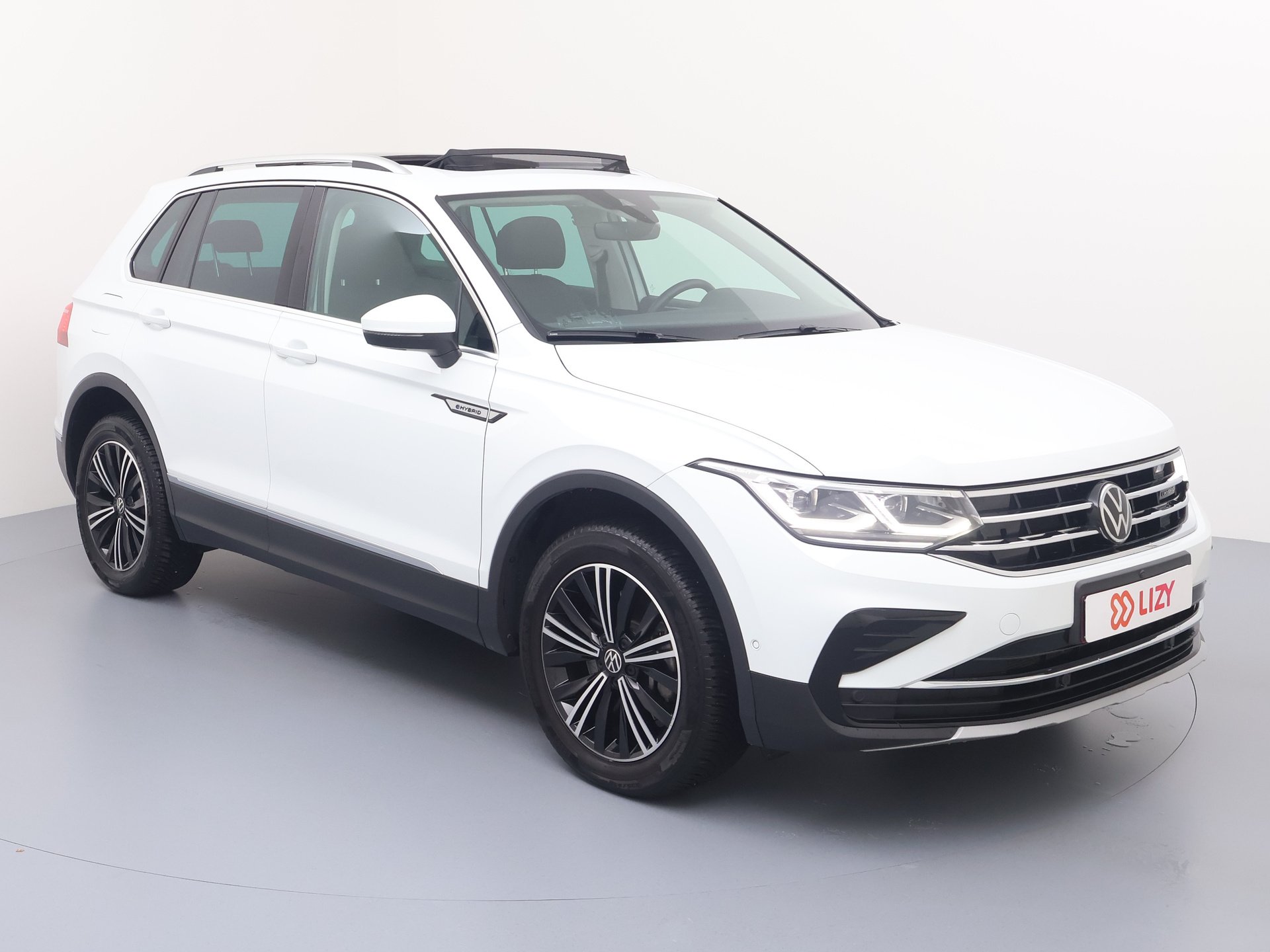 Volkswagen Tiguan 1.4 Elegance - Hybrid - Automatic - 150 hp - 40.823 km