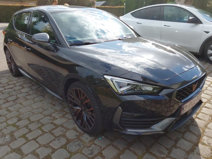 Cupra Leon 1.4 e-Hybrid - Hybrid - Automatic - 150 hp - 51.497 km