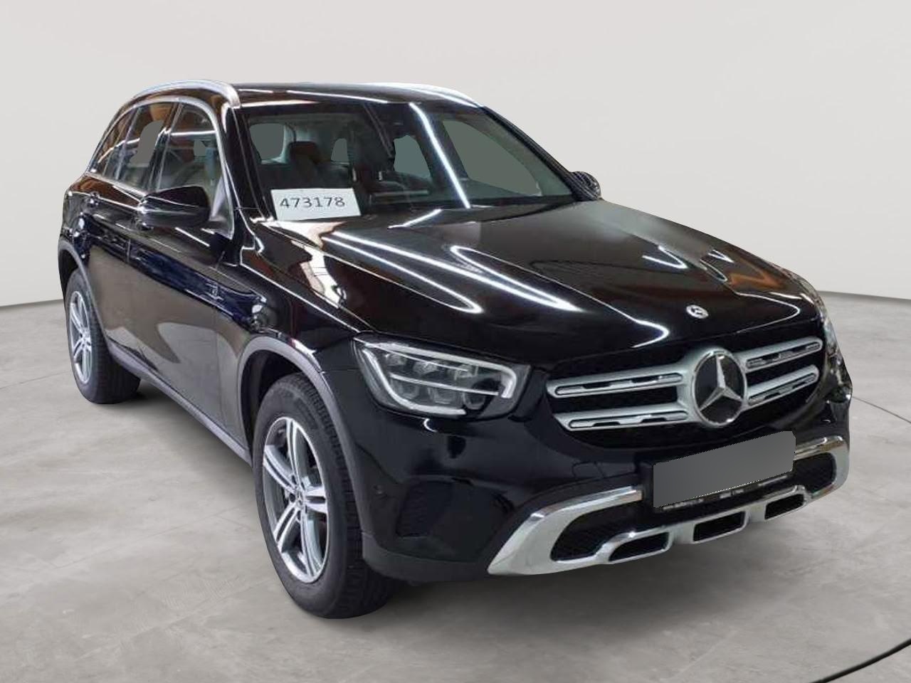 Mercedes-Benz GLC 300e - 4-Matic - Hybrid - Automatic - 211 hp - 99.972 km