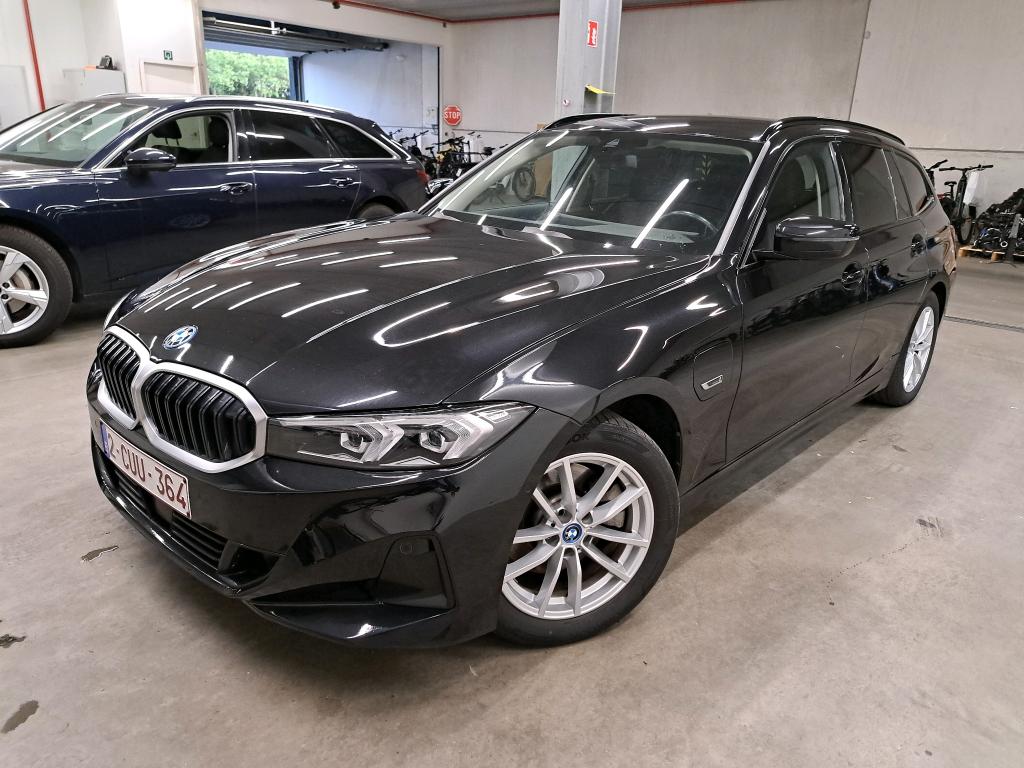 BMW 3 Series Touring 320e - Hybrid - Automatic - 163 hp - 67.311 km