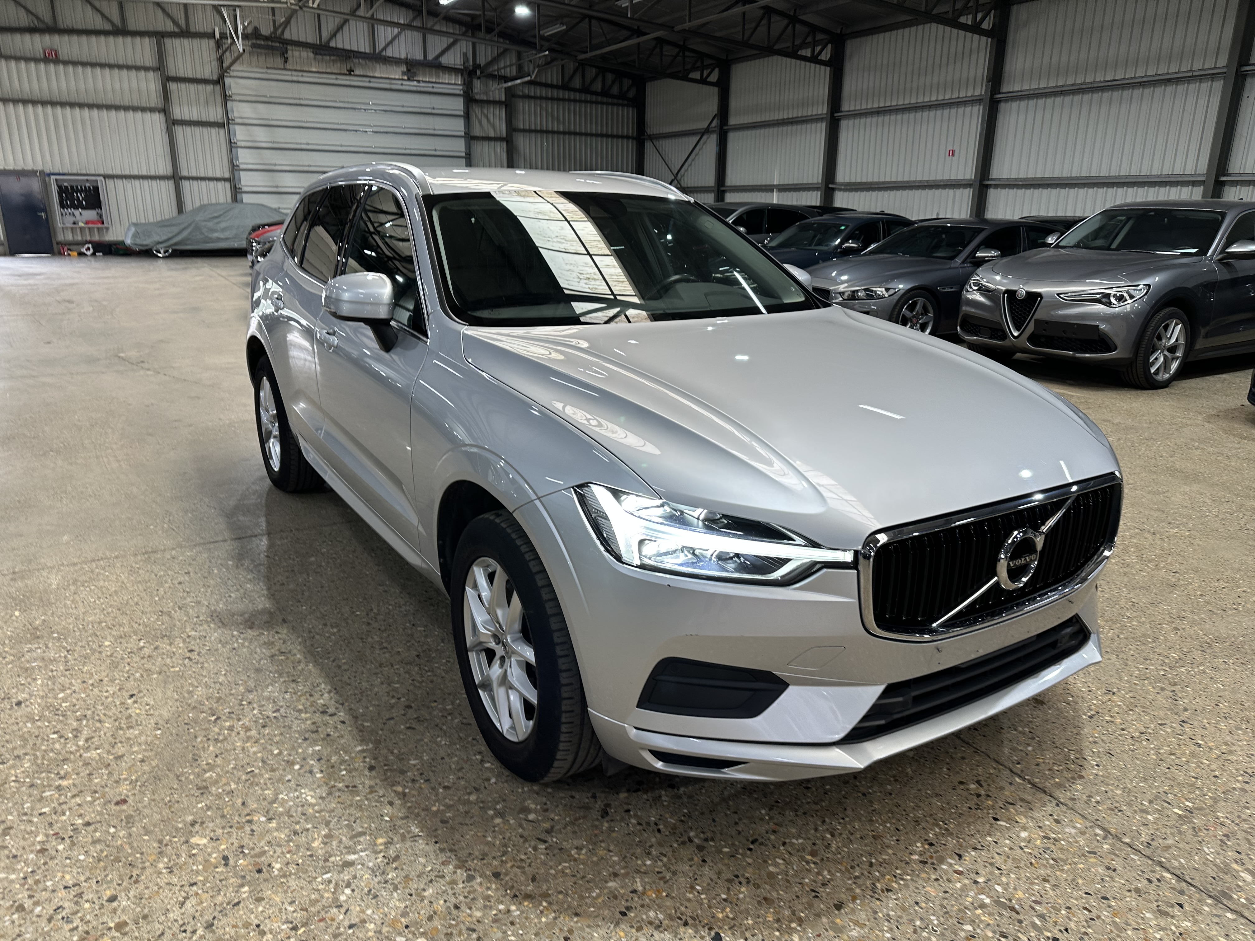 Volvo XC60 B4 - AWD - Diesel - Automatic - 197 hp - 180.122 km