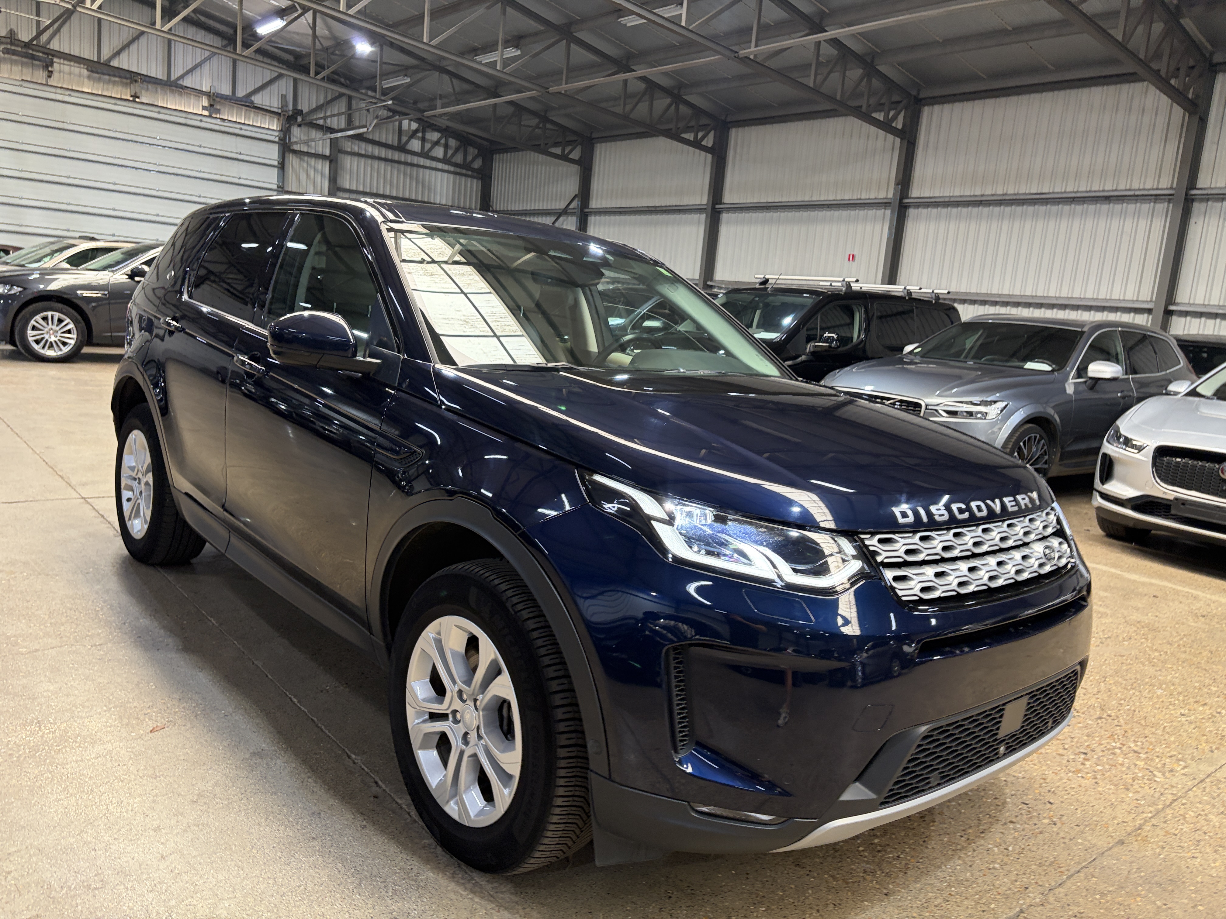 Land Rover Discovery Sport 2.0 D200 S - AWD - Diesel - Automatic - 203 hp - 122.057 km