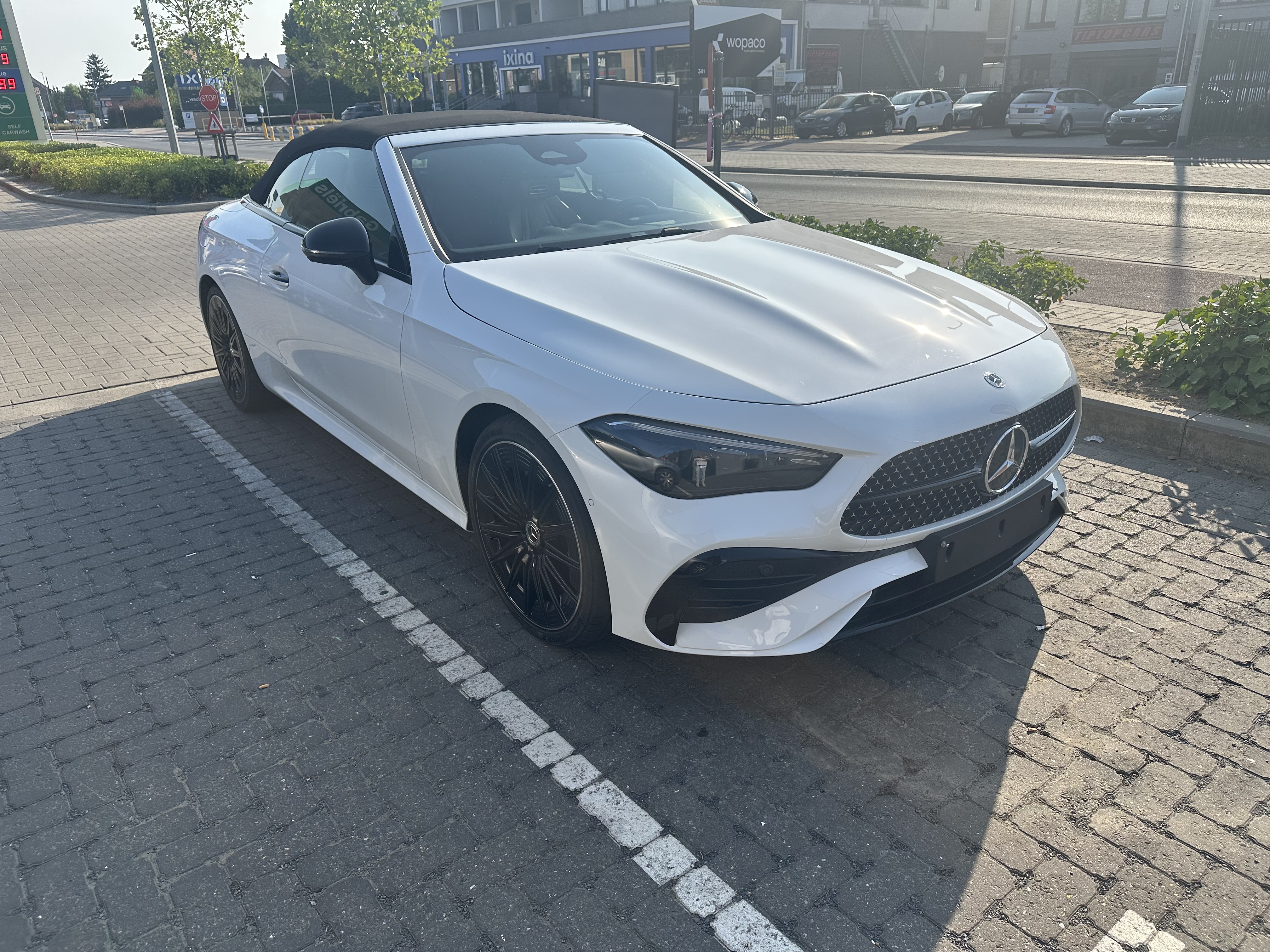 Mercedes-Benz CLE 200 AMG Line - Petrol - Automatic - 204 hp - 13.987 km
