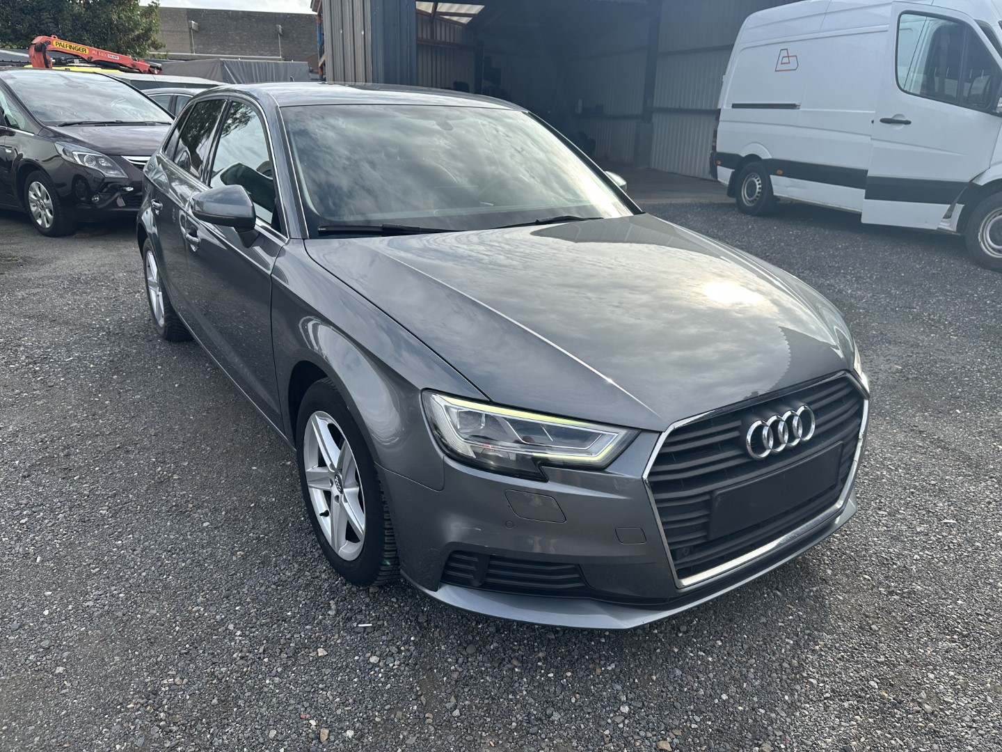 Audi A3 Sportback G-Tron 30 TFSI - CNG - Automatic - 131 hp - 141.581 km