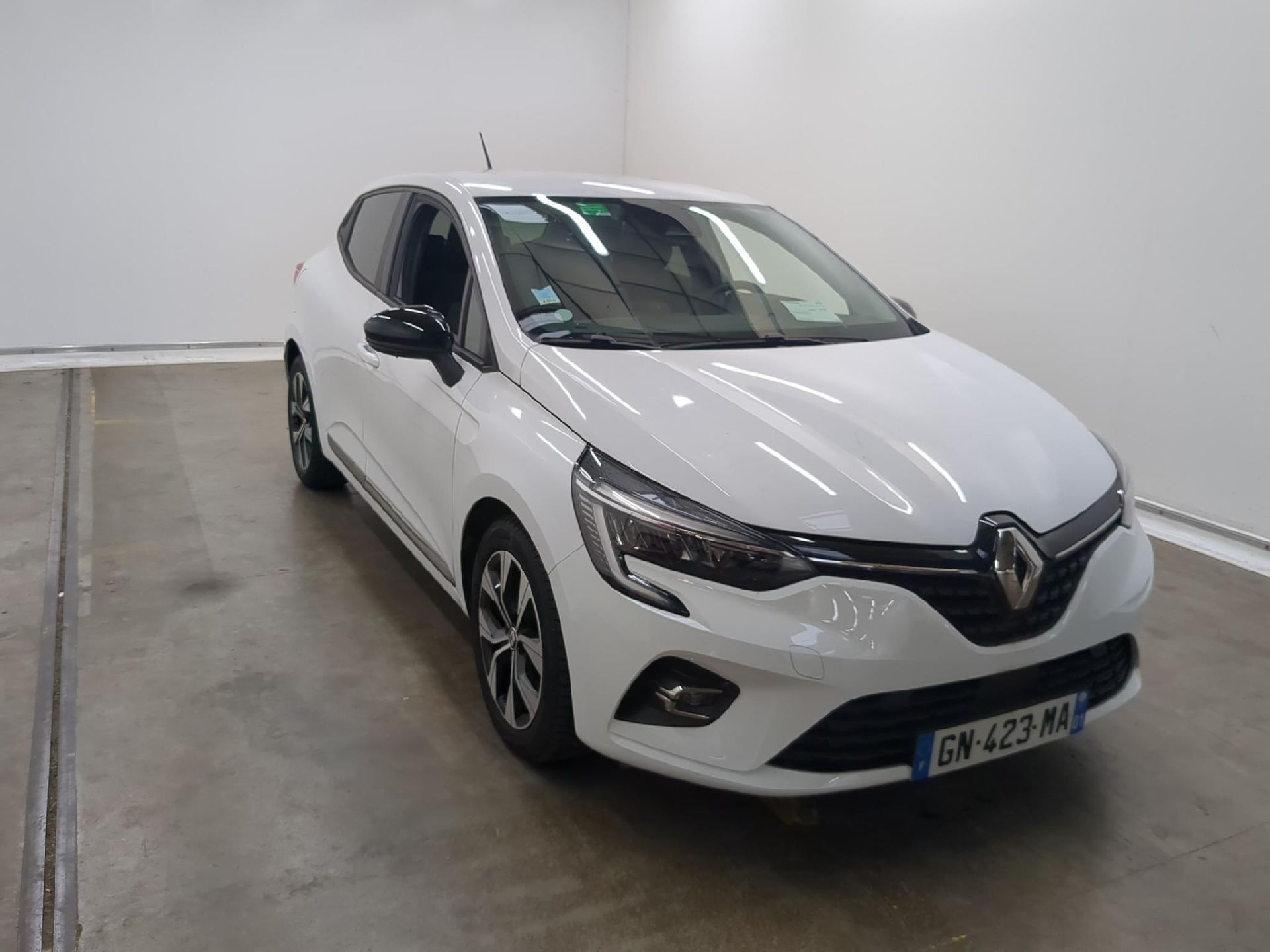Renault Clio Evolution - Petrol - Manual - 66 hp - 22.598 km