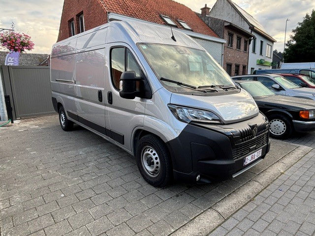 Peugeot Boxer L3H2 2.2 HDI Professional - Diesel - Automatic - 179 hp - 8.046 km