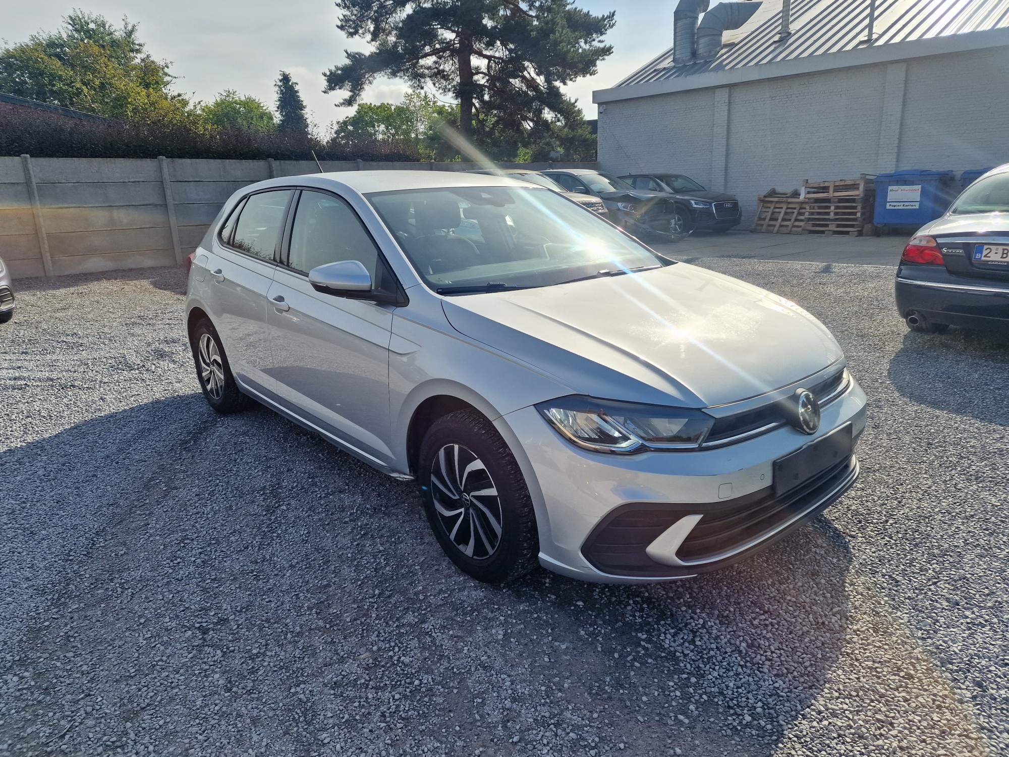 Volkswagen Polo 1.0 TSI Life Business - Petrol - Automatic - 95 hp - 50.428 km