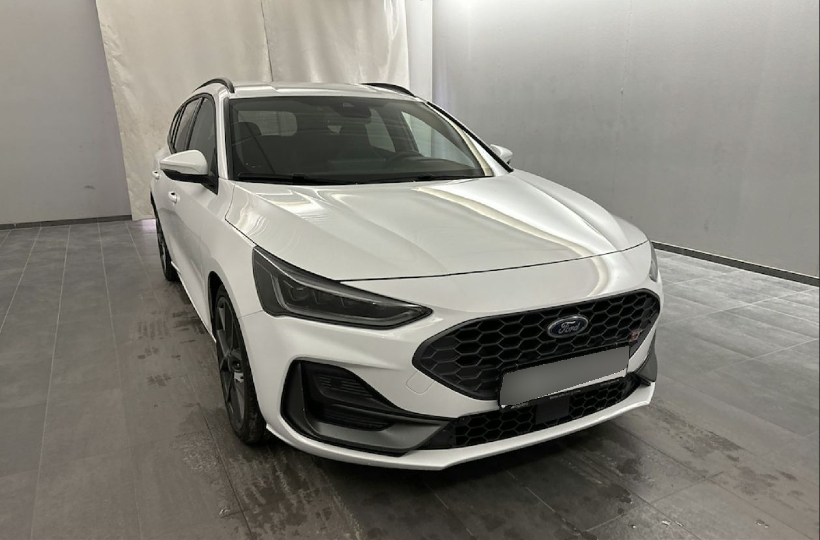 Ford Focus 2.3 EcoBoost ST - Petrol - Automatic - 280 hp - 152.980 km