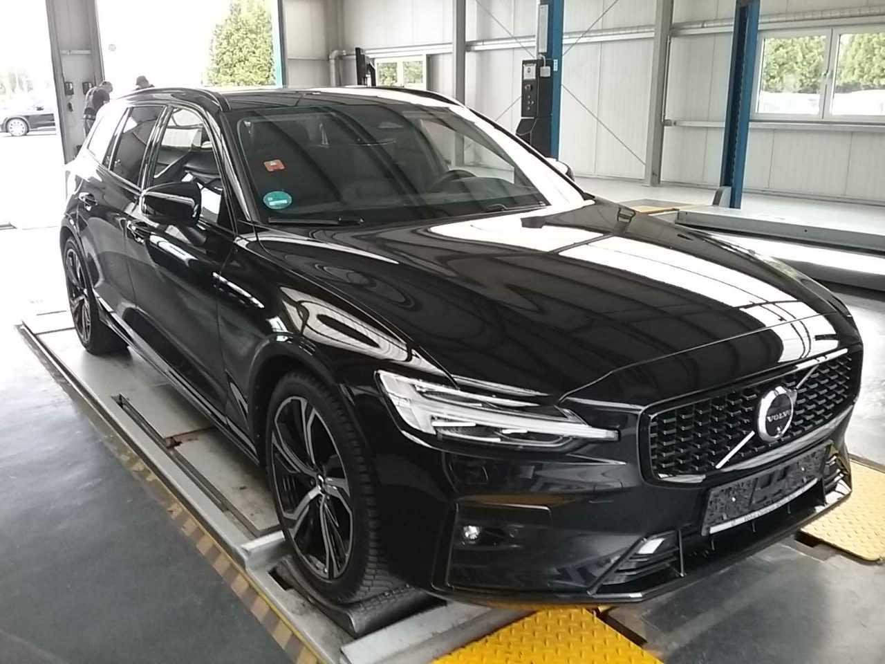 Volvo V60 B4 Plus Dark - Petrol - Automatic - 197 hp - 67.153 km