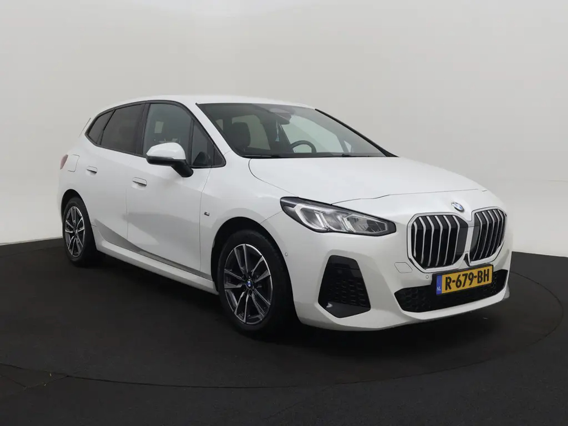 BMW 2 Series Active Tourer 218i M Sport - Petrol - Automatic - 136 hp - 36.909 km