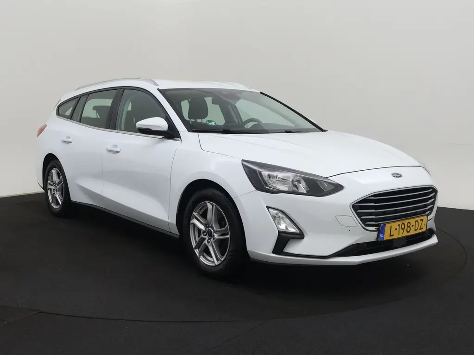 Ford Focus 1.0 EcoBoost Trend - Petrol - Manual - 101 hp - 186.624 km