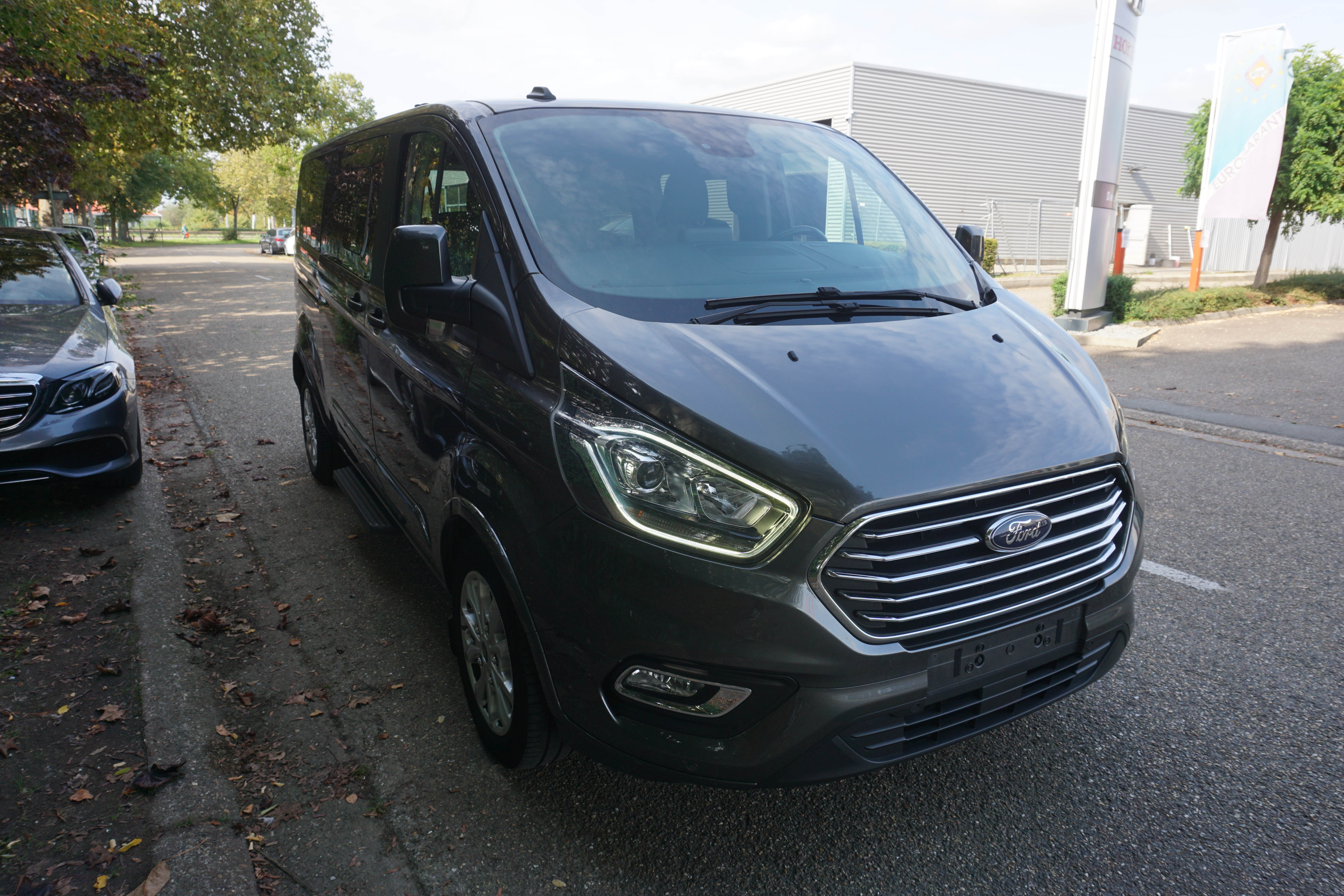 Ford Tourneo Custom L2H1 2.0 Tdci Titanium
