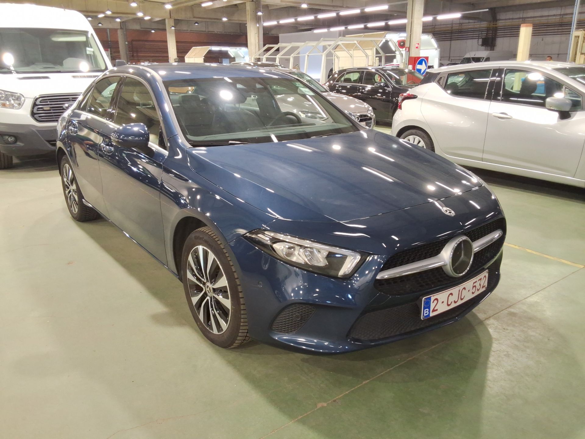 Mercedes-Benz A 250e Business Line