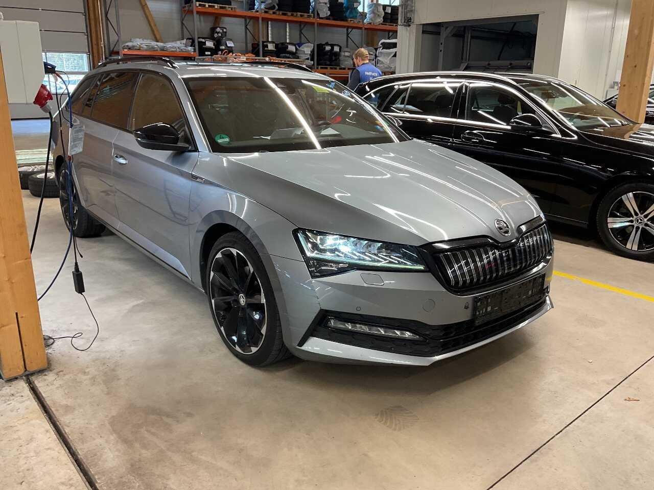 Skoda Superb Combi 1.4 TSI Sportline