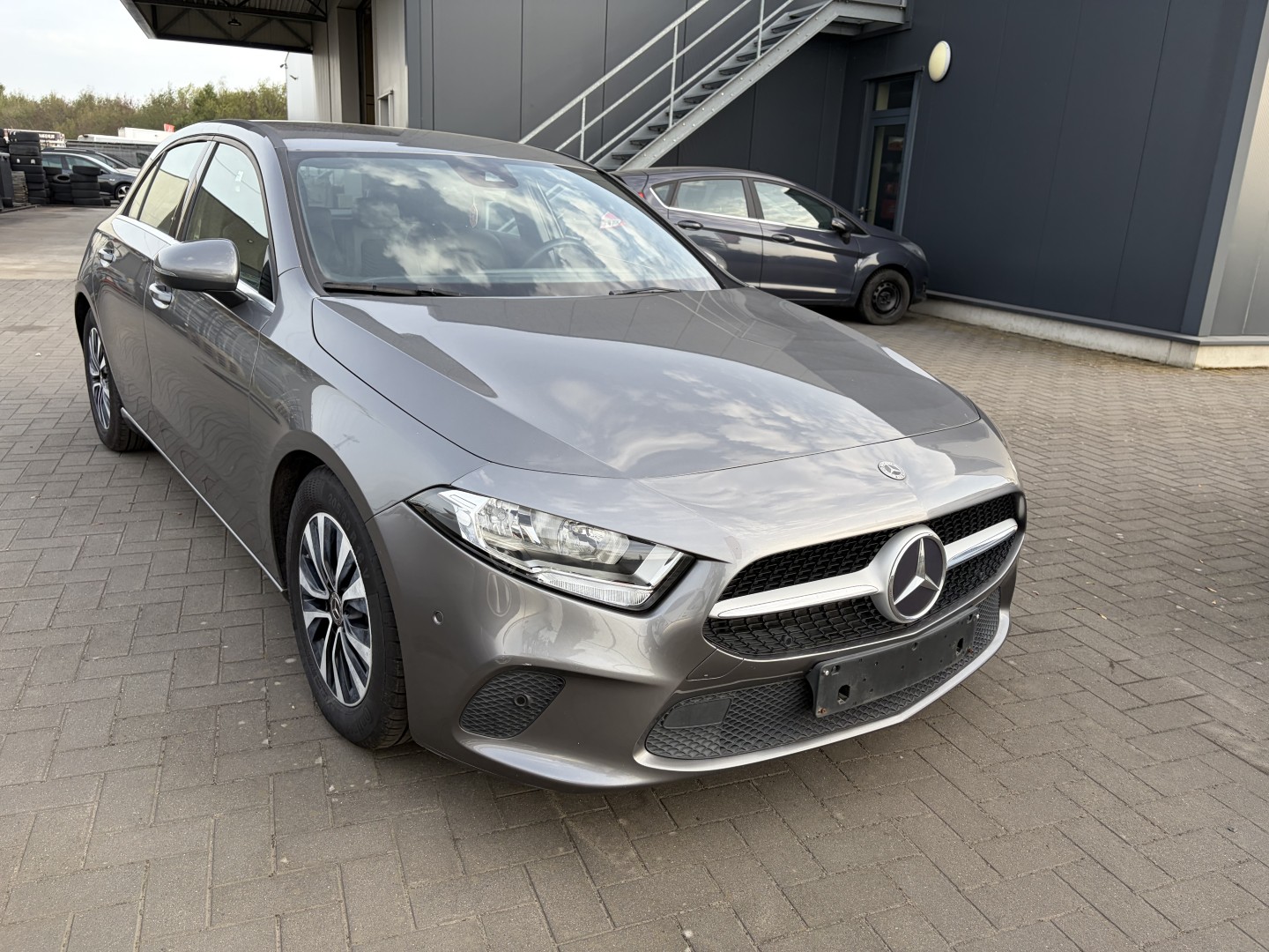 Mercedes-Benz A 180d Business Solution