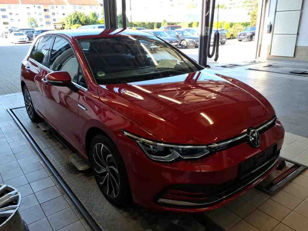 Volkswagen Golf 1.5 eTSI Style