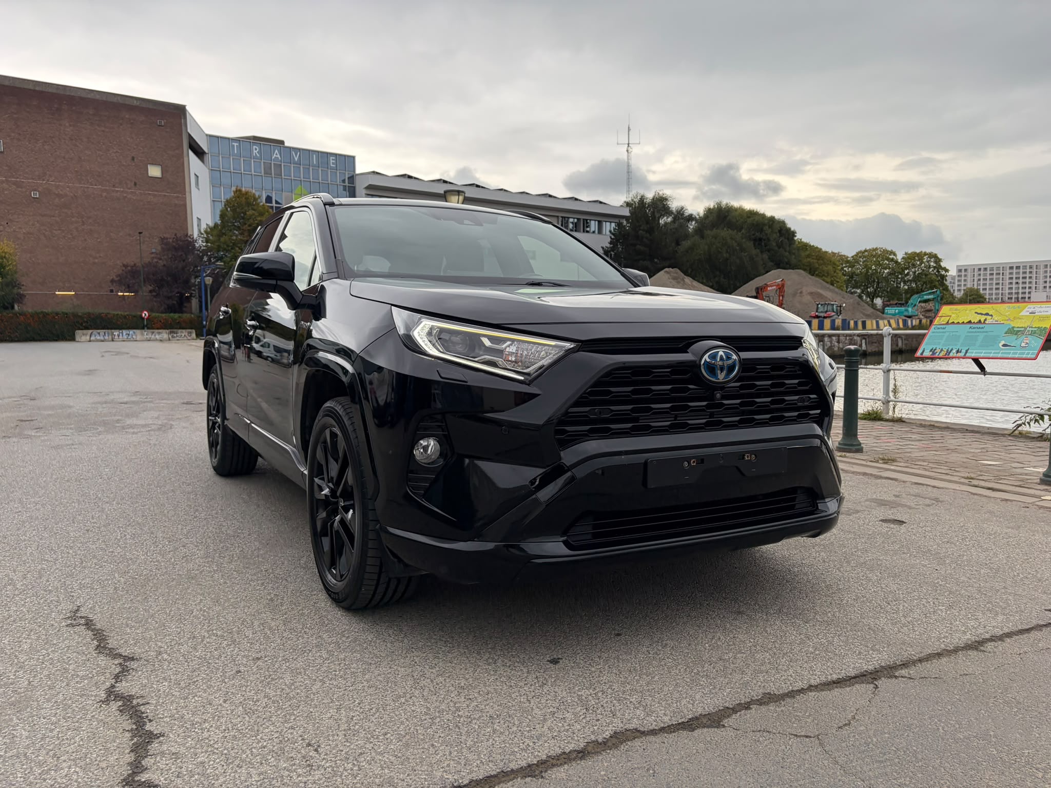 Toyota Rav4 2.5i Dynamic