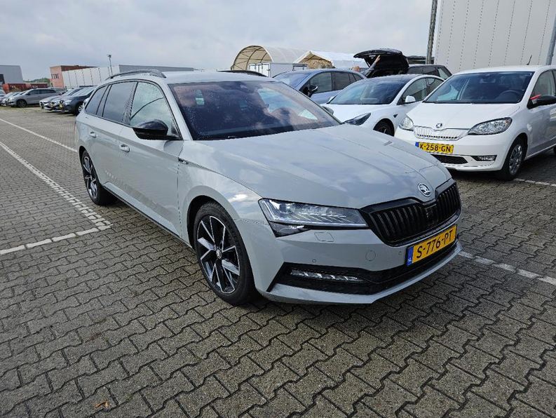 Skoda Superb Combi 1.5 TSI Sportline