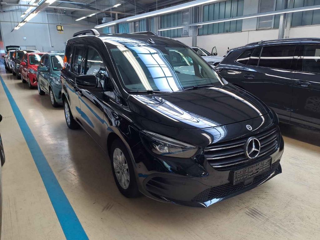 Mercedes-Benz T 180d