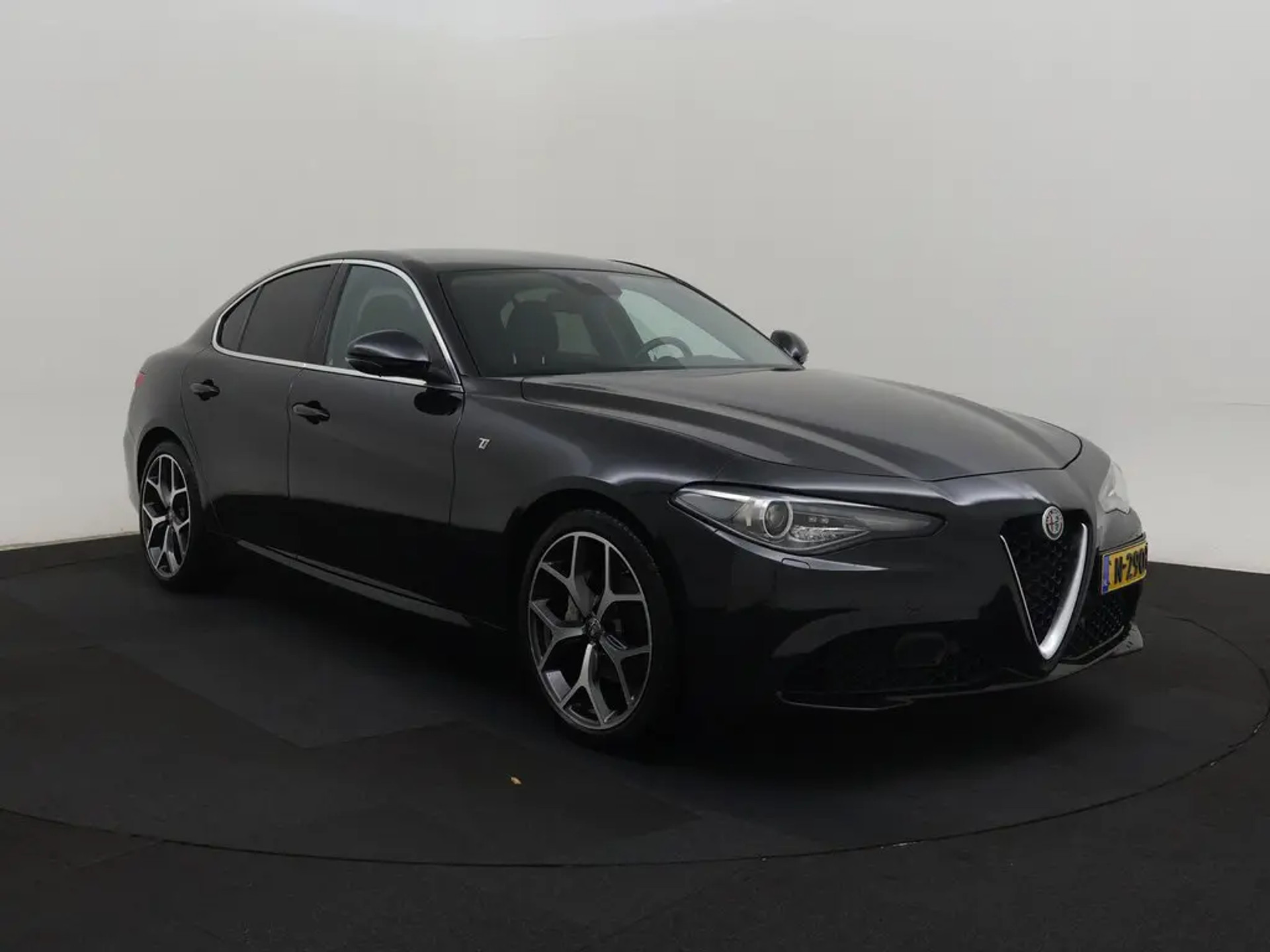 Alfa Romeo Giulia 2.0i TI
