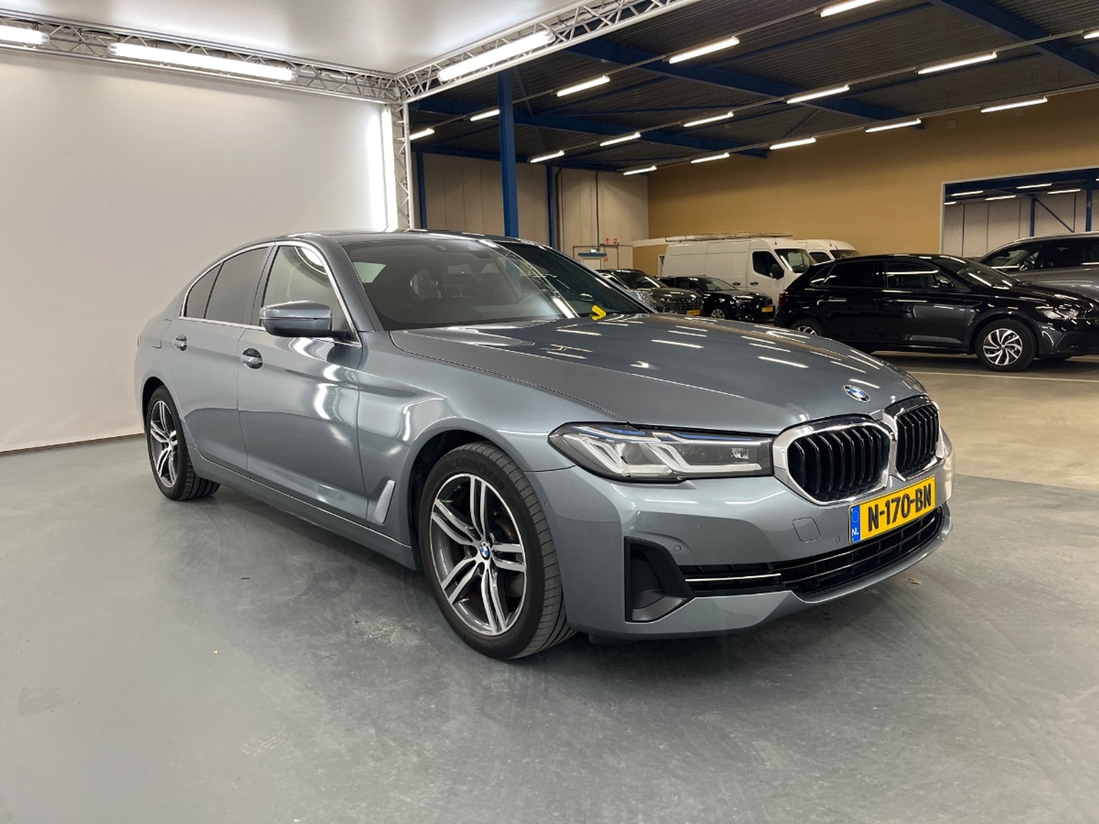 BMW 5 Series 520i Business