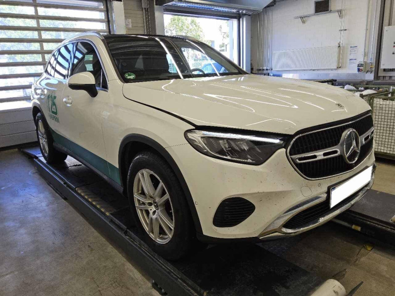 Mercedes-Benz GLC 200 Avantgarde Advanced