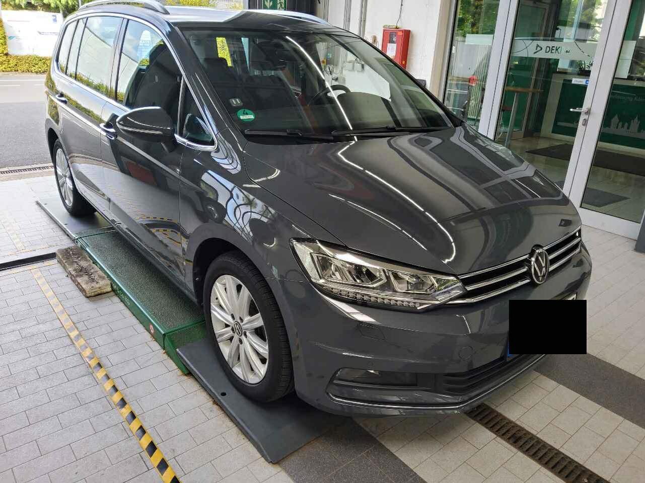 Volkswagen Touran 1.5 TSI Highline