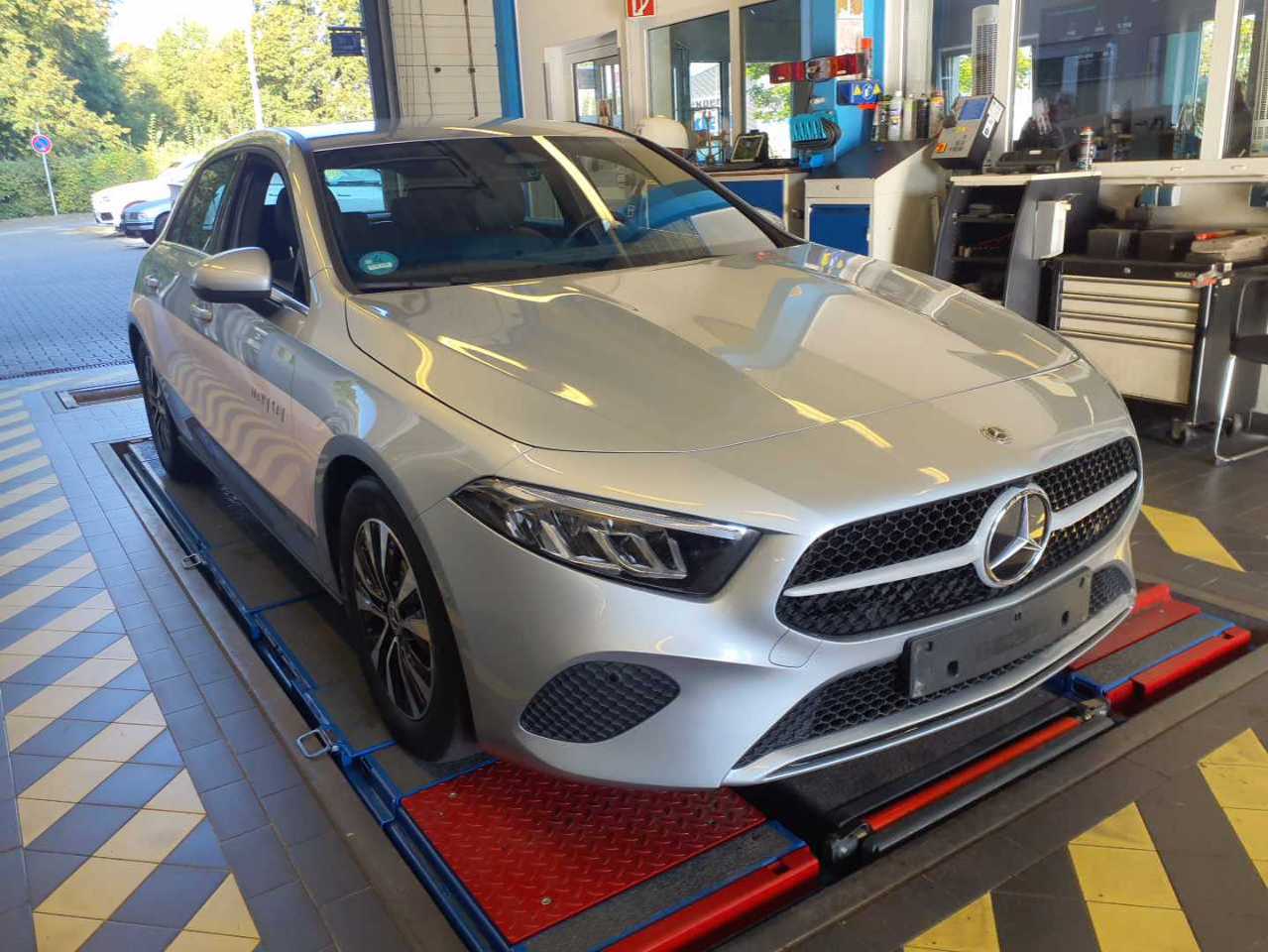 Mercedes-Benz A 200