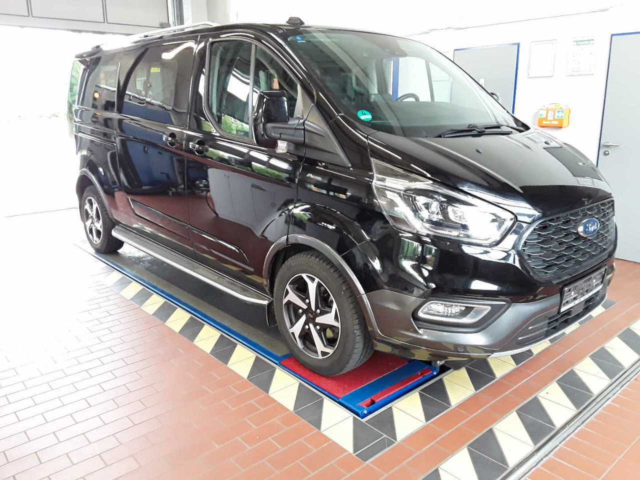 Ford Tourneo Custom L2H1 Active