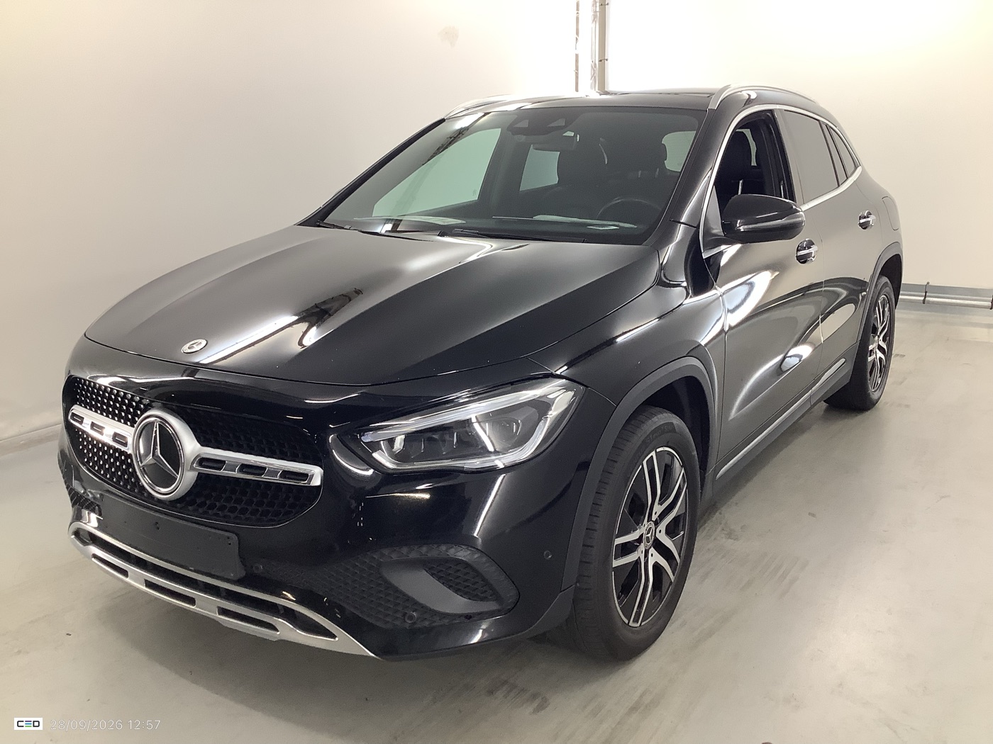 Mercedes-Benz GLA 180d Business Solution