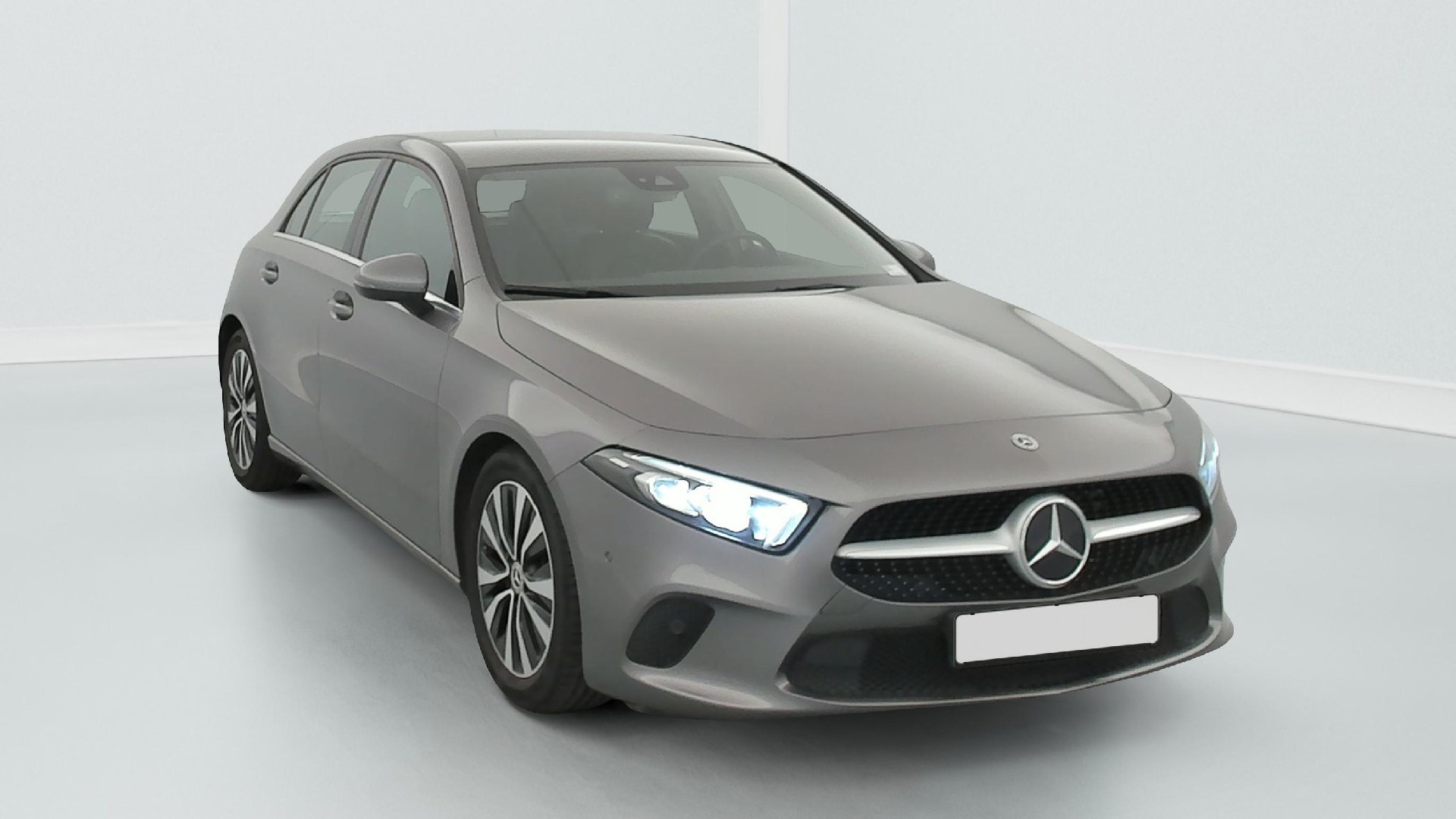 Mercedes-Benz A 180d Business Line