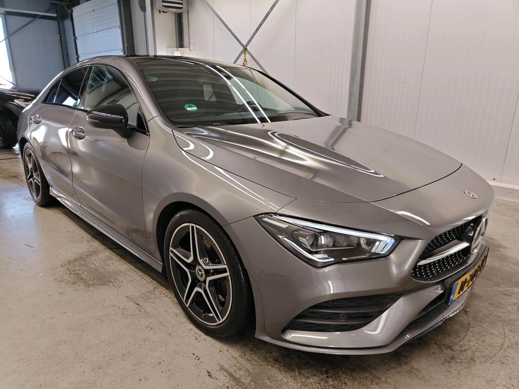 Mercedes-Benz CLA 200 Business Solution AMG