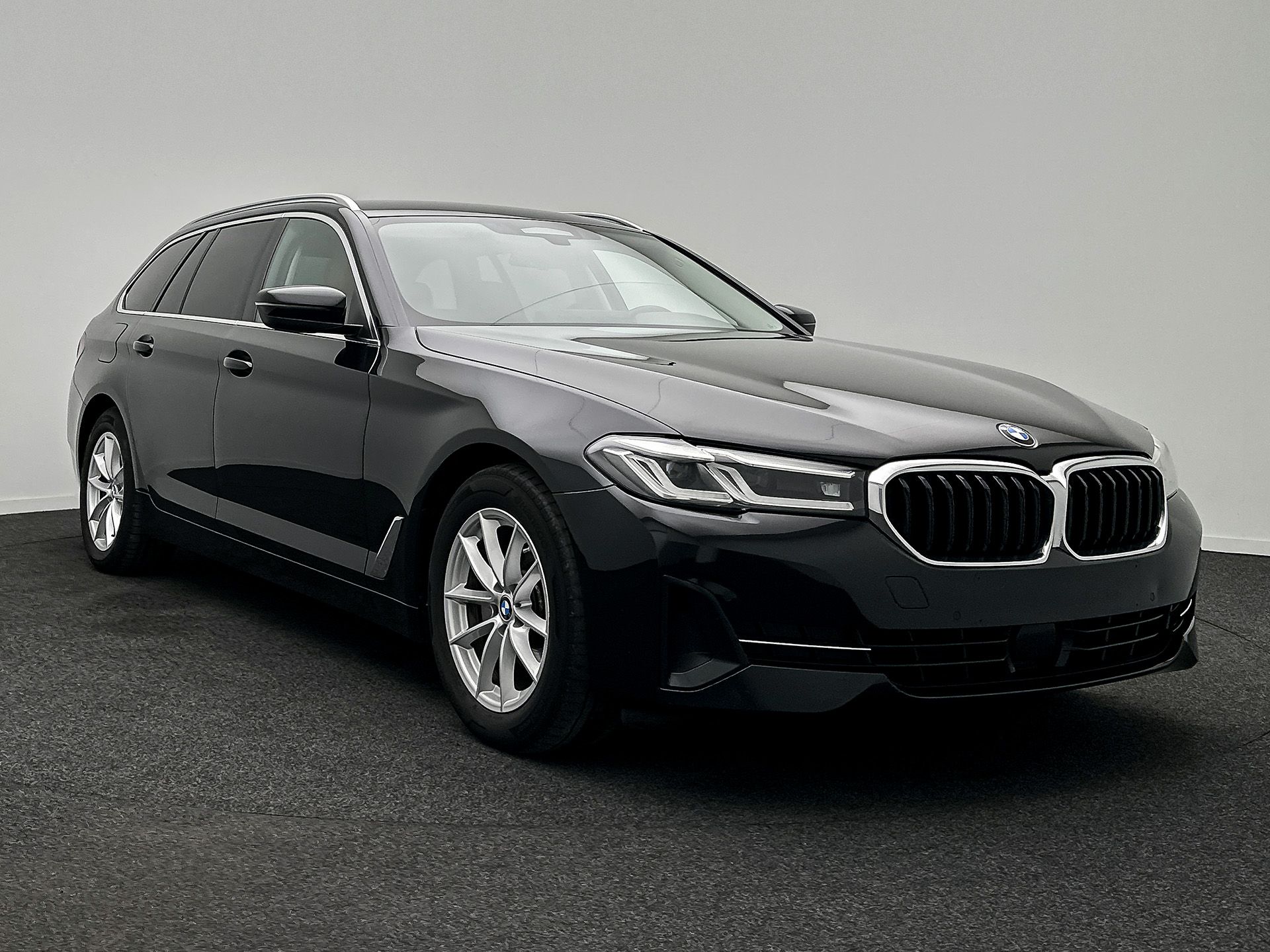 BMW 5 Series Touring 520d