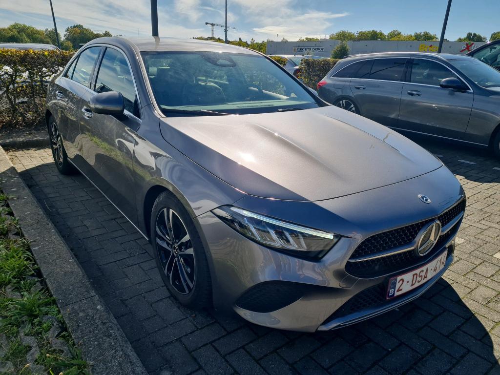 Mercedes-Benz A 180 Luxury Line