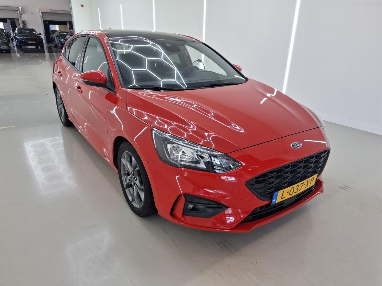 Ford Focus 1.0 EcoBoost ST Line X
