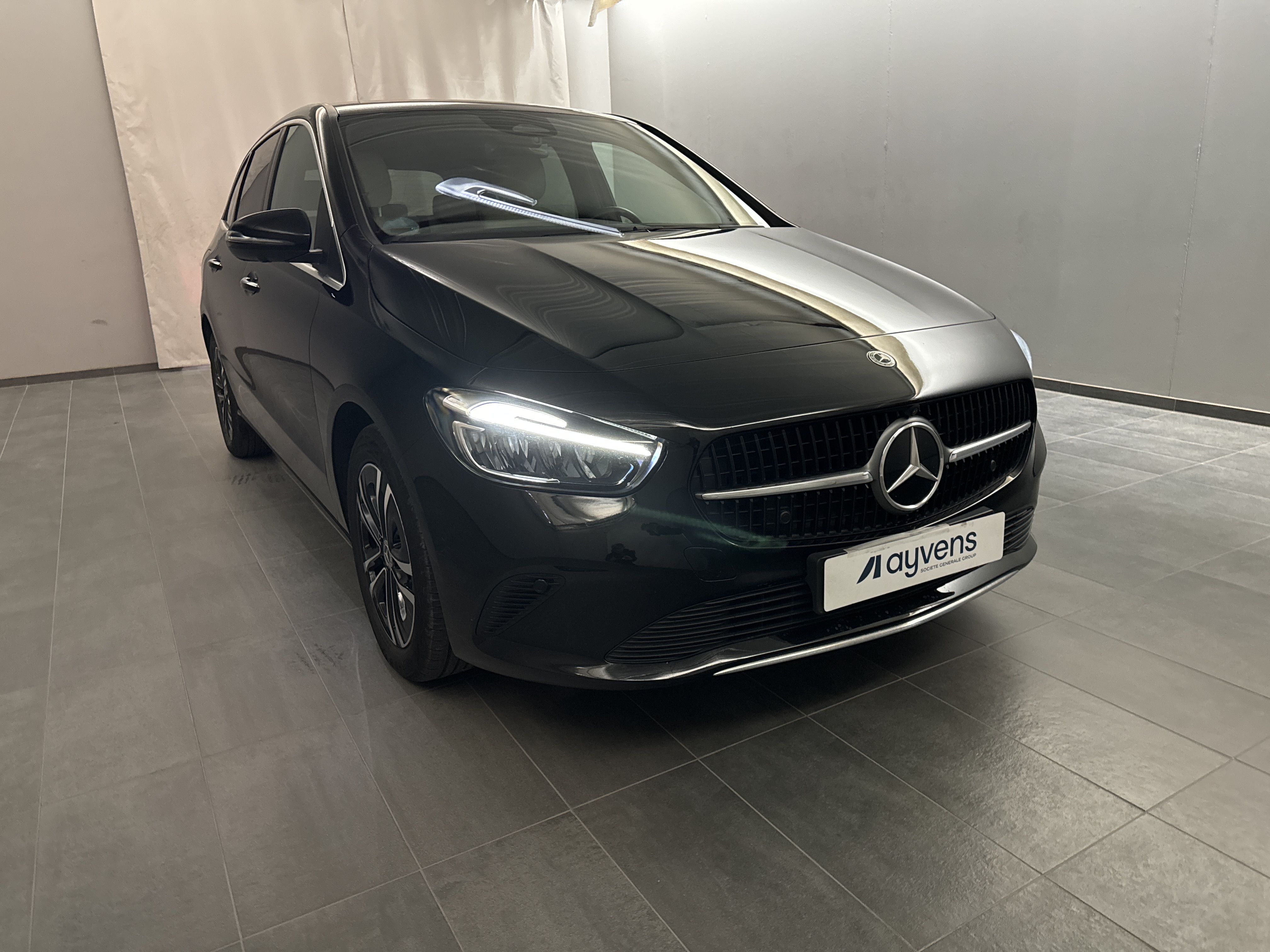 Mercedes-Benz B 250e
