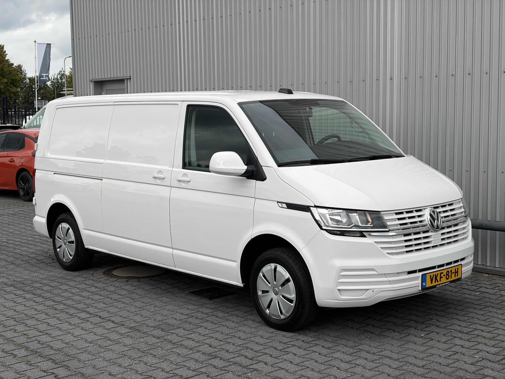 Volkswagen Transporter L2H1 2.0 TDI Comfortline