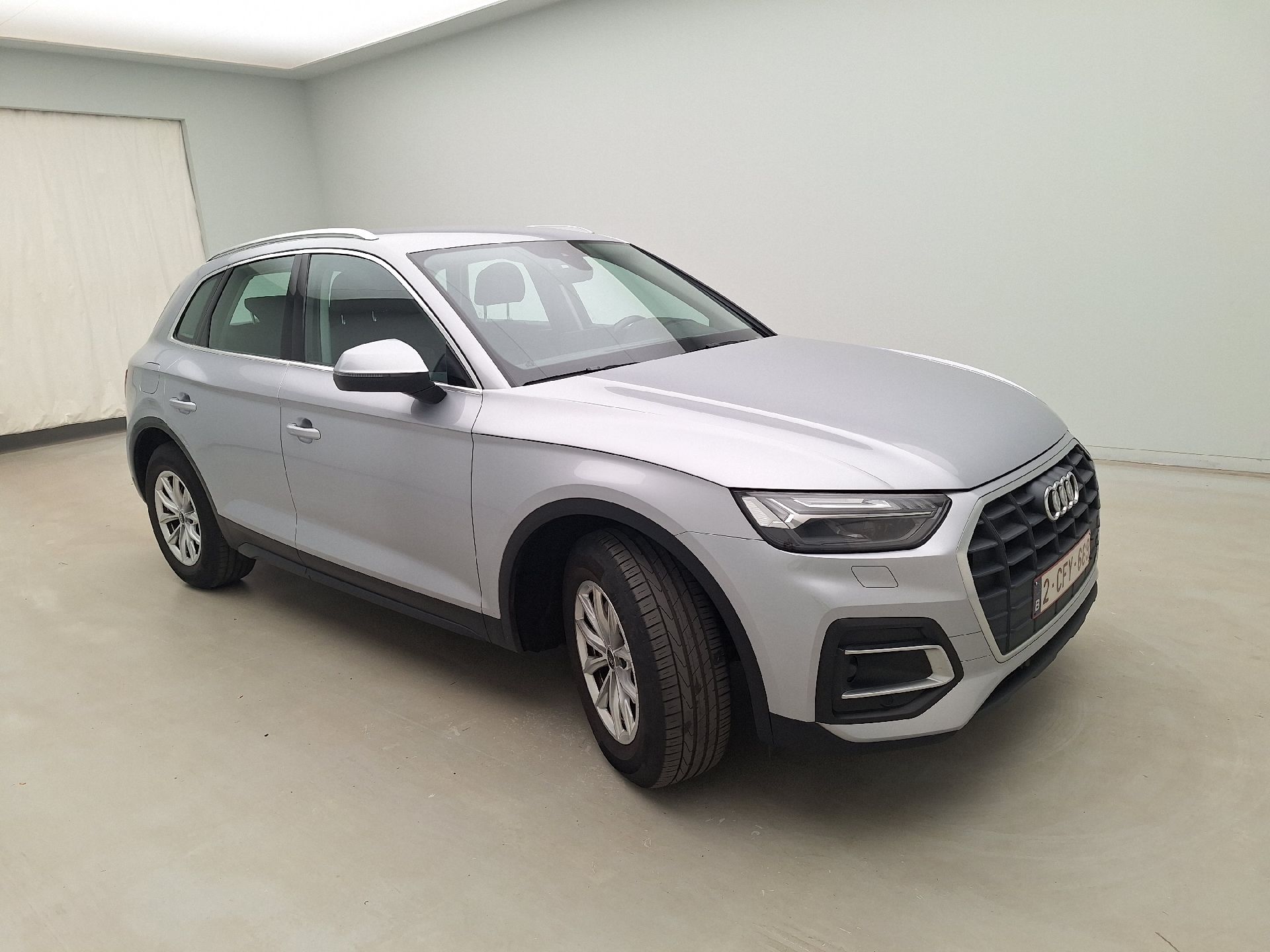 Audi Q5 30 TDI Business